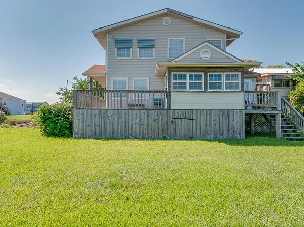 741 4th St, San Leon, TX 77539