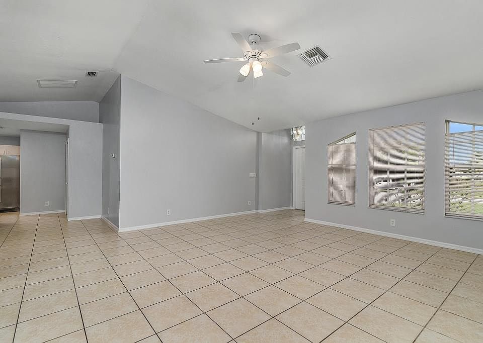 1st image of 2221 NE 2nd Pl