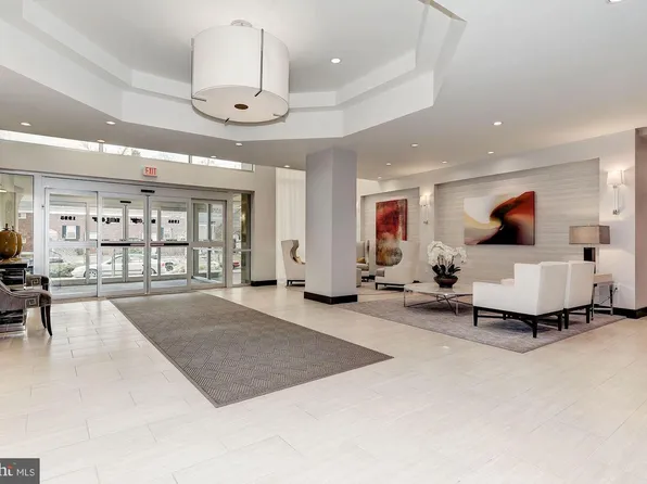 1225 Martha Custis Dr APT 807, Alexandria, VA 22302