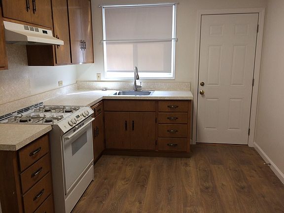 3rd image of 1822 Vera Ave