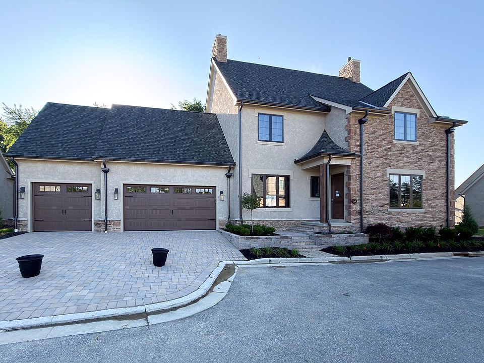 1st image of 150 Barrington Pl
