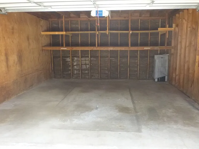 2317 Marshallfield Ln #B — Photo 34