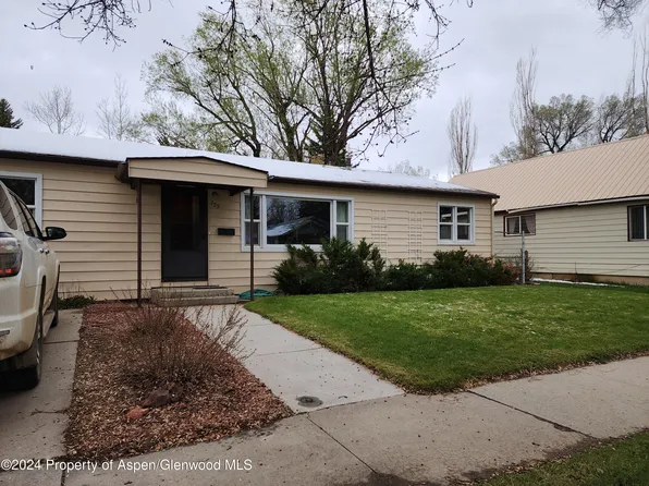 725 Barclay St, Craig, CO 81625