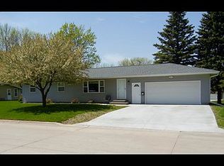 602 S Mill St, Lake Mills, IA 50450