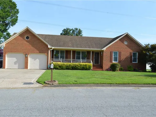 940 Saddlerbrook Trail Rd, Chesapeake, VA 23322