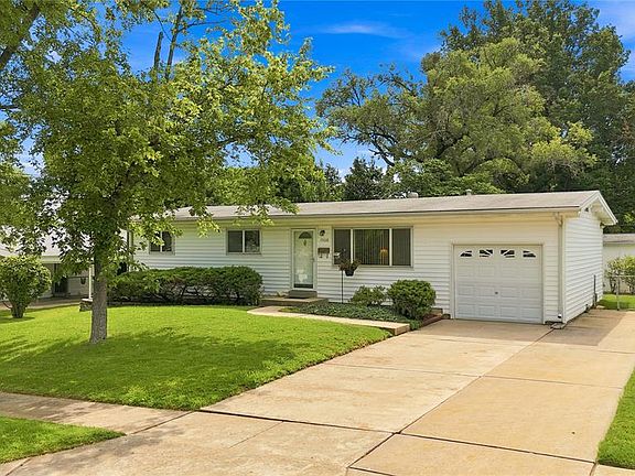 2nd image of 1560 Starling Dr