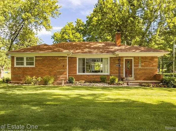 6346 Donaldson Rd, Troy, MI 48085