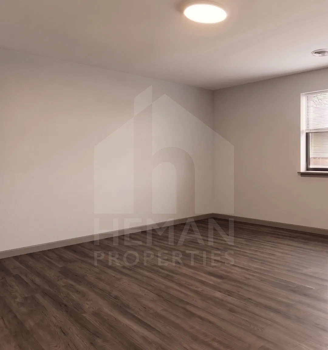 408 W Cale St — Photo 3