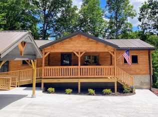 12 Hoosier Ct, Lake Junaluska, NC 28745