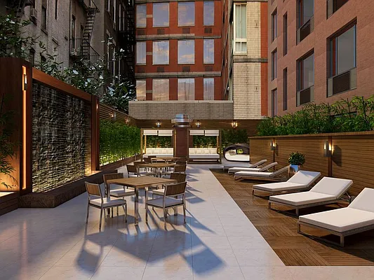 Rented by REAL New York | media 21