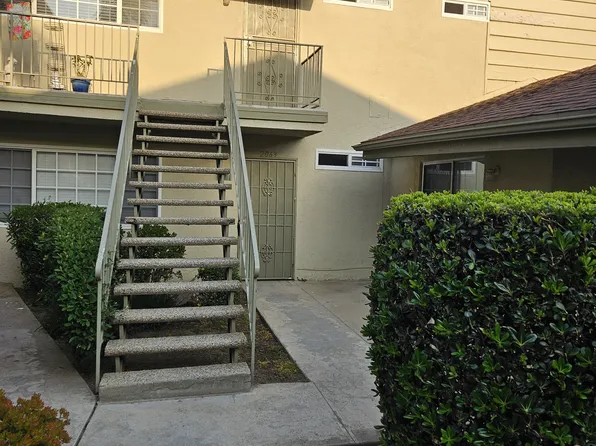 2067 E Evergreen St #2067, La Verne, CA 91750