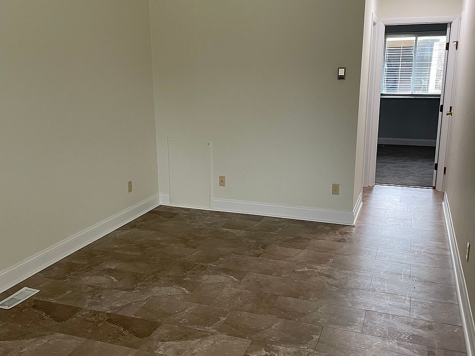 1st image of 4678 Croftshire Dr #4678