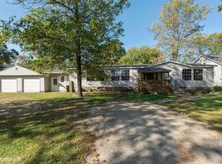 2141 10th St, Marinette, WI 54143