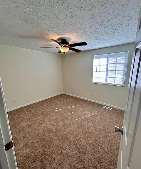 122 Hillwood Ct — Photo 10
