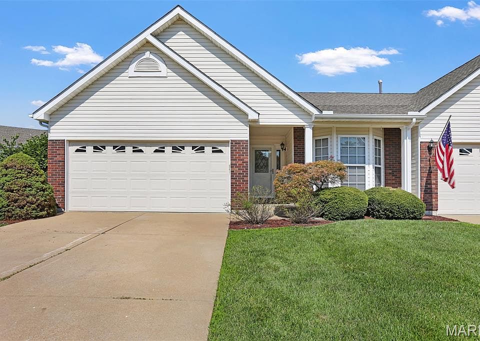 1st image of 32 Green Park Ln #32A