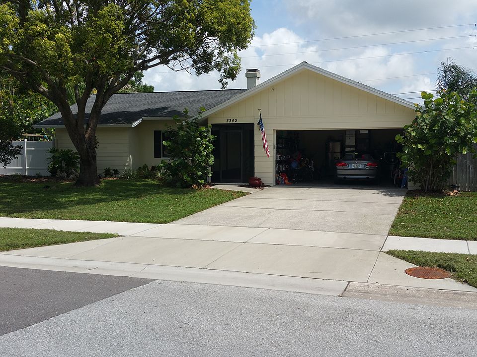 1st image of 2342 Wilshire Dr