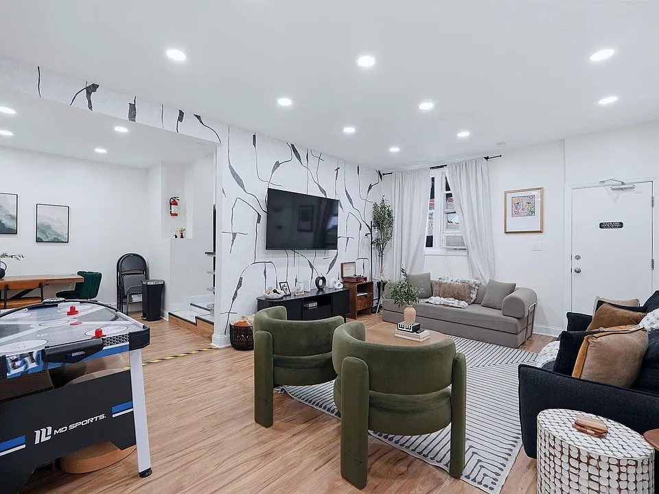 423 5th St #1