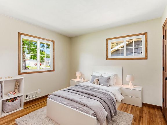 5th image of 11627 N Heights Dr NW
