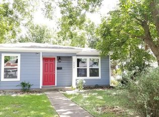 5542 Woodlark St, Houston, TX 77017