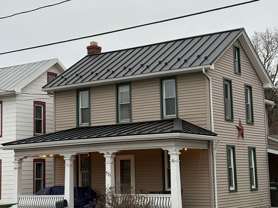 1st image of 531 Main St