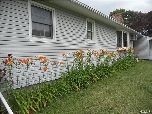 4th image of 11 Herman Ave