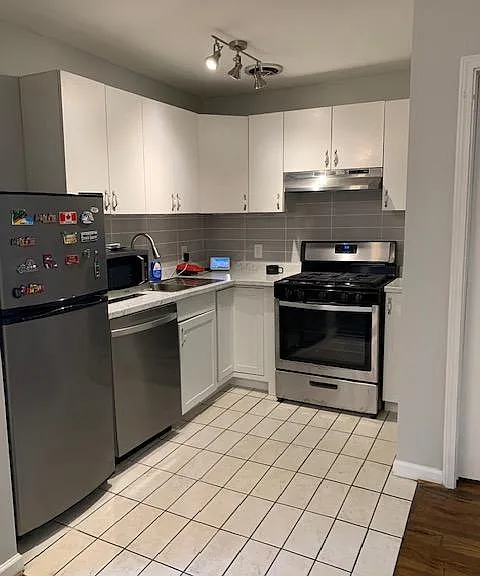 3001 Helena St #2 — Photo 1