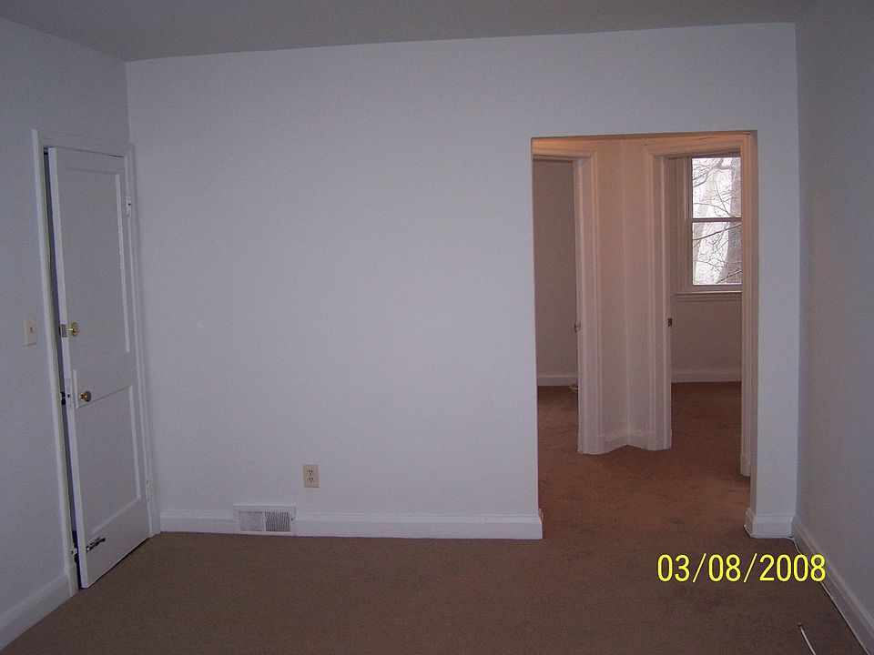 2nd image of 5903 Chinquapin Pkwy