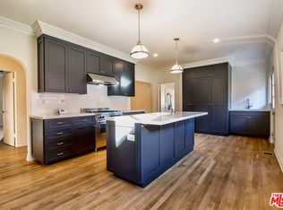 452 N Orange Dr, Los Angeles, CA 90036