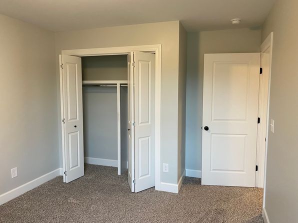 102 Maple View Dr #102