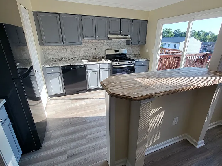 26 Sylvan Park Ct — Photo 55