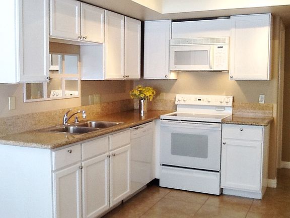 Gourmet Kitchen