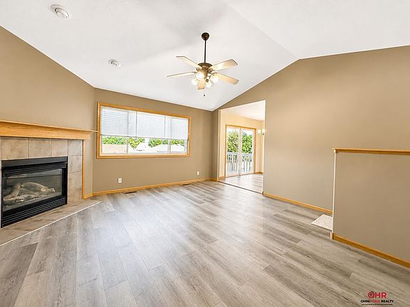 3rd image of 7130 Whitewater Ln
