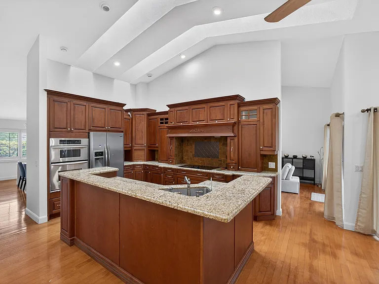 1773 Wiltshire Village Dr — Photo 7
