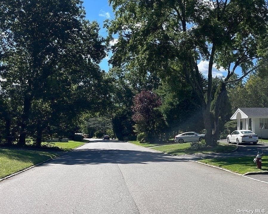 14 Lakeville Dr, Roslyn, NY 11576 MLS 3433971 Zillow
