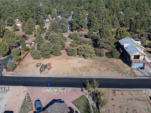 4th image of 229 Dixie Lee Ln