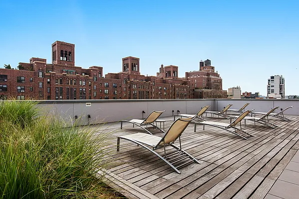 Sold by Compass | media 19