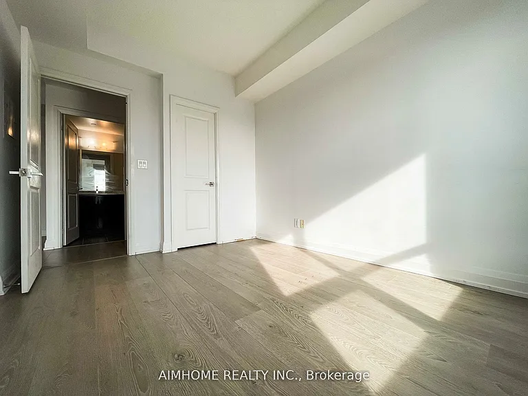 7161 Yonge St #2028 — Photo 12