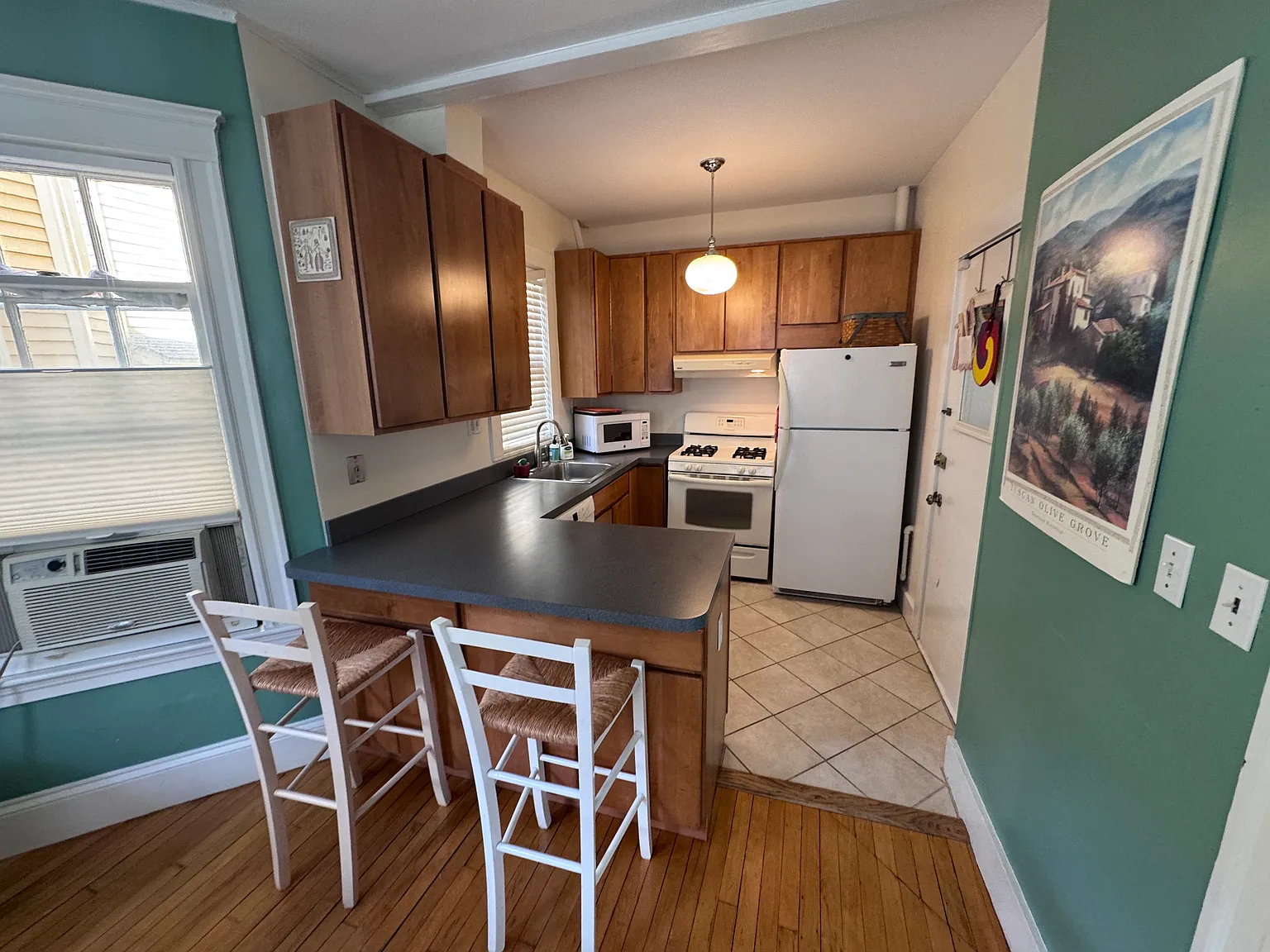 3 bed, 1160 sqft, $5,050 — Photo 4