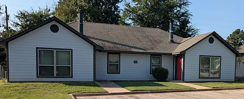 Azalea Court Duplexes Photo 1