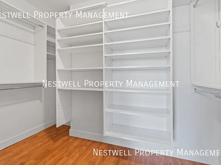 114 W Village Ln — Photo 19