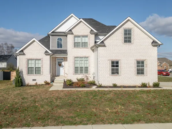 3277 Sunny Slope Dr, Clarksville, TN 37043