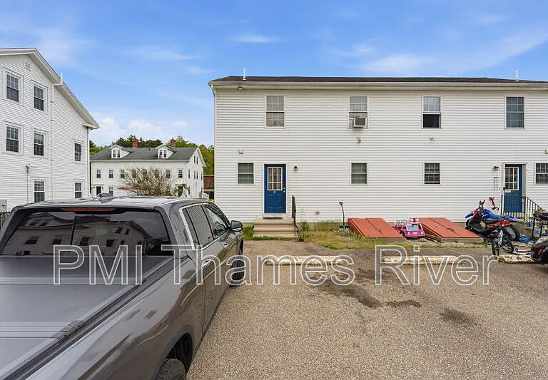 16 Central St — Photo 32
