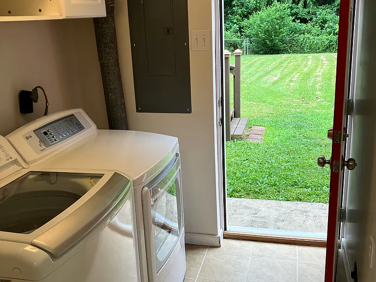 2206 Milbank Rd — Photo 30