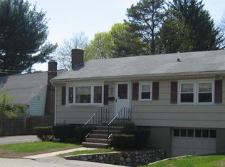 64 Willow St, Woburn, MA 01801