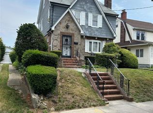 13753 Belknap St, Jamaica, NY 11413