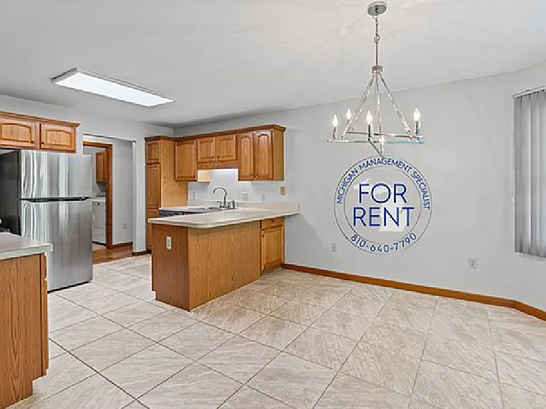 3263 Silverwood Dr — Photo 14