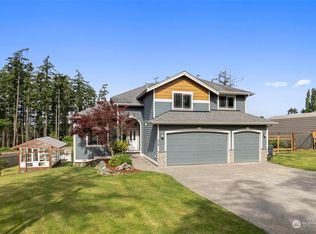 939 Deer Park Ln, Oak Harbor, WA 98277