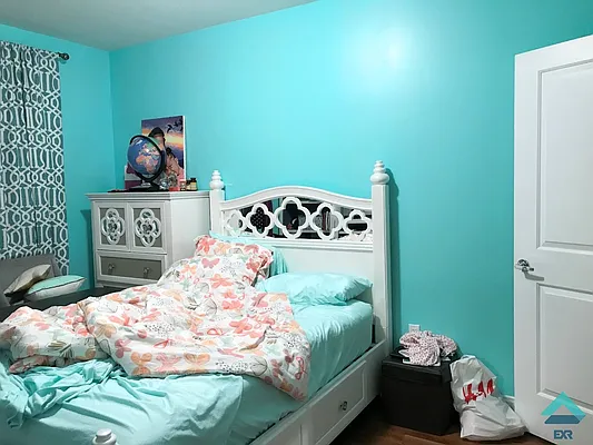 Rented by EXR | media 28