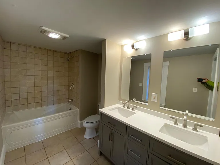 52 State St #1 — Photo 7