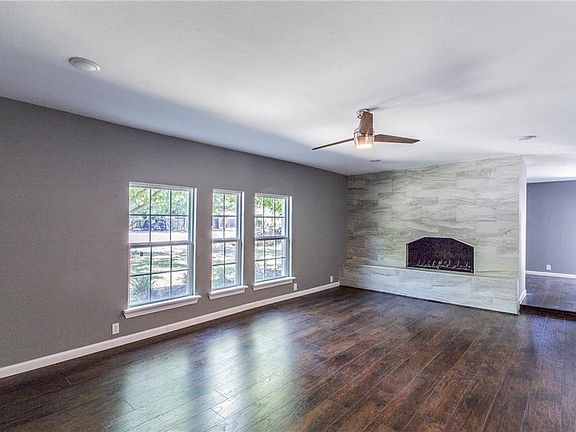 5th image of 709 Cibilo St